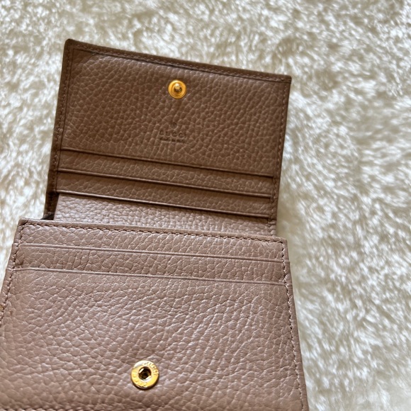Authentic Gucci compact wallet - Picture 6 of 8